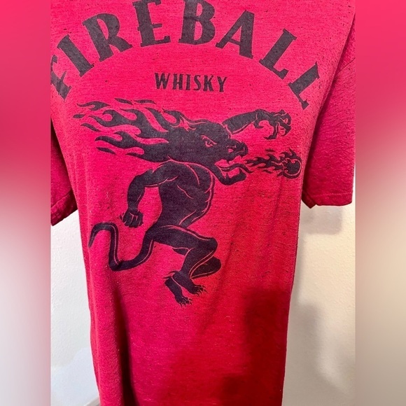 Men’s fireball T-shirt, size large - Picture 2 of 4